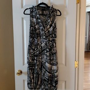 B Calm black v-neck with ruffles